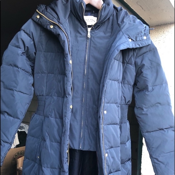 Cole Haan
Box-Quilt Down Puffer Coat - Picture 6 of 10